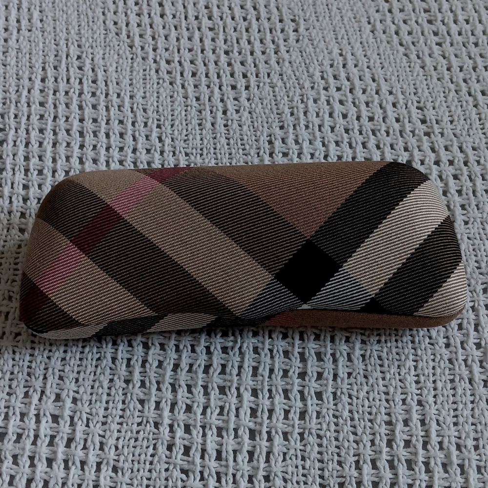 Authentic burberry nova eyeglasses case